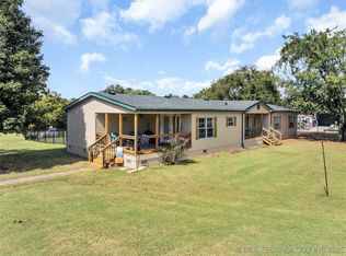 1830 Patton Dr, Sulphur, OK 73086