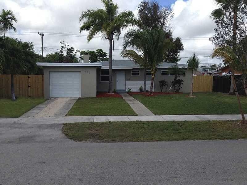 1st image of 9721 Dominican Dr