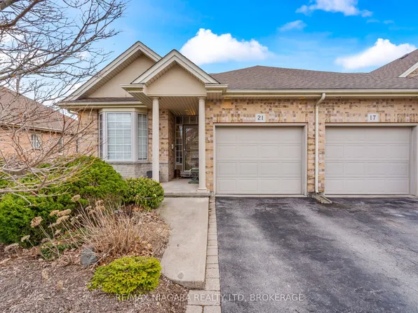 21 Willowlanding Ct, Welland, ON L3C 7L7