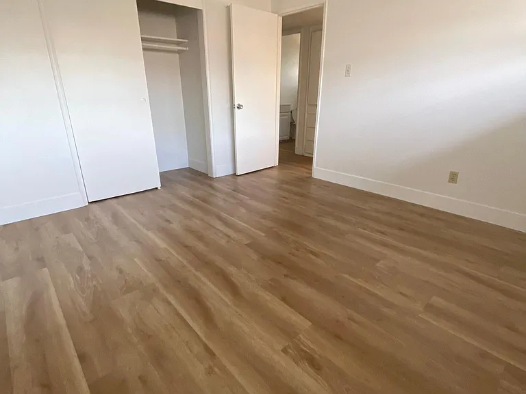 1127 Wayland Ave — Photo 5