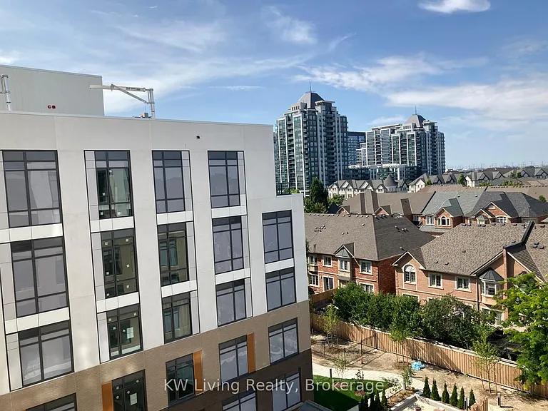 8 Beverley Glen Blvd #611 — Photo 12