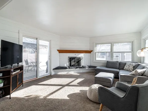 4418 North 107th STREET, Wauwatosa, WI 53225