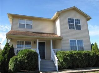 1939 Log Lick Rd, Winchester, KY 40391