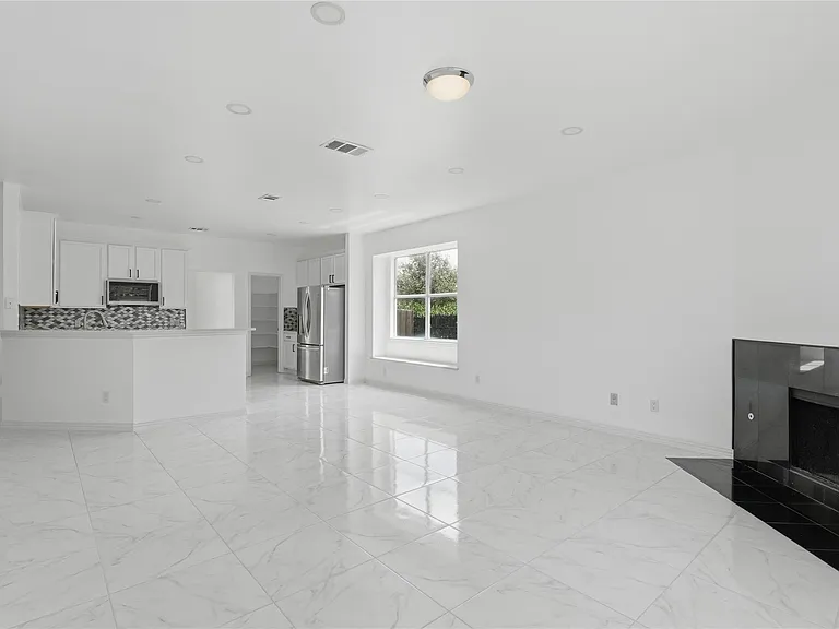 5001 Spicewood Dr — Photo 18