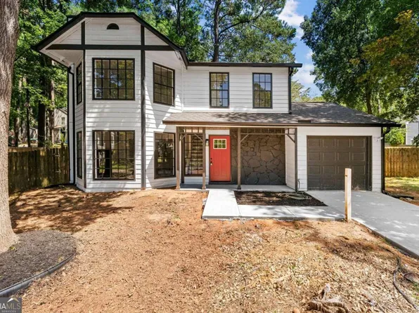 4752 Old Countryside Cir S, Stone Mountain, GA 30083