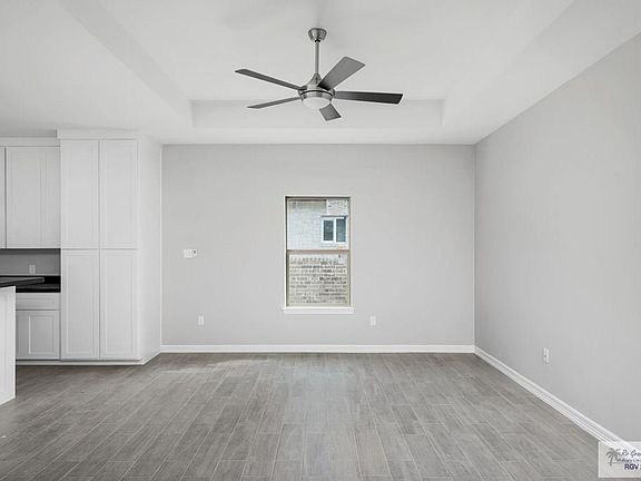 4th image of 9830 Hawk Dr