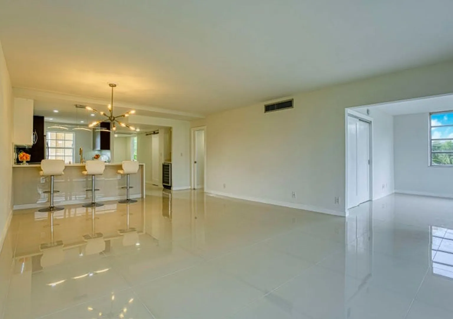 535 Oaks Drive 510, Pompano Beach, FL 33069 — Photo 2
