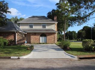 12815 Suffolk Chase Ln, Houston, TX 77077