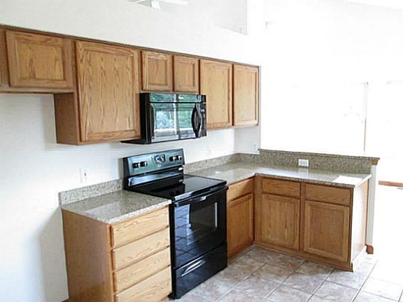5th image of 576 River Pebble Dr