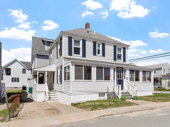7 Concord Avenue, Hampton, NH 03842