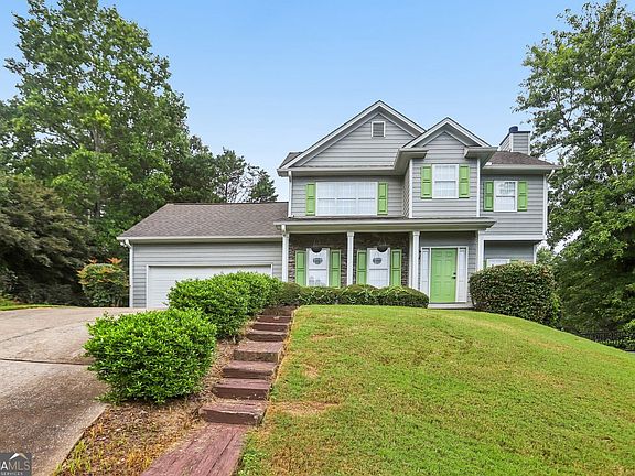 2nd image of 300 Harcourt Pl