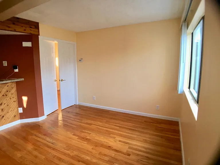 8701 Huron St — Photo 3