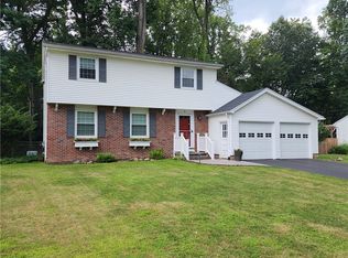 60 Sunset Trl, Fairport, NY 14450