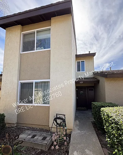 325 E Rice Ranch Rd Photo 1