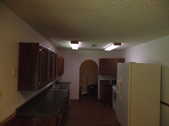 2nd image of 1075 Plantation Dr