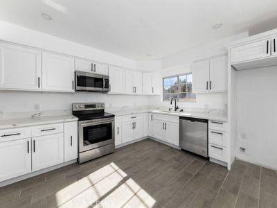 18000 Palm Dr, Hesperia, CA, 92345
