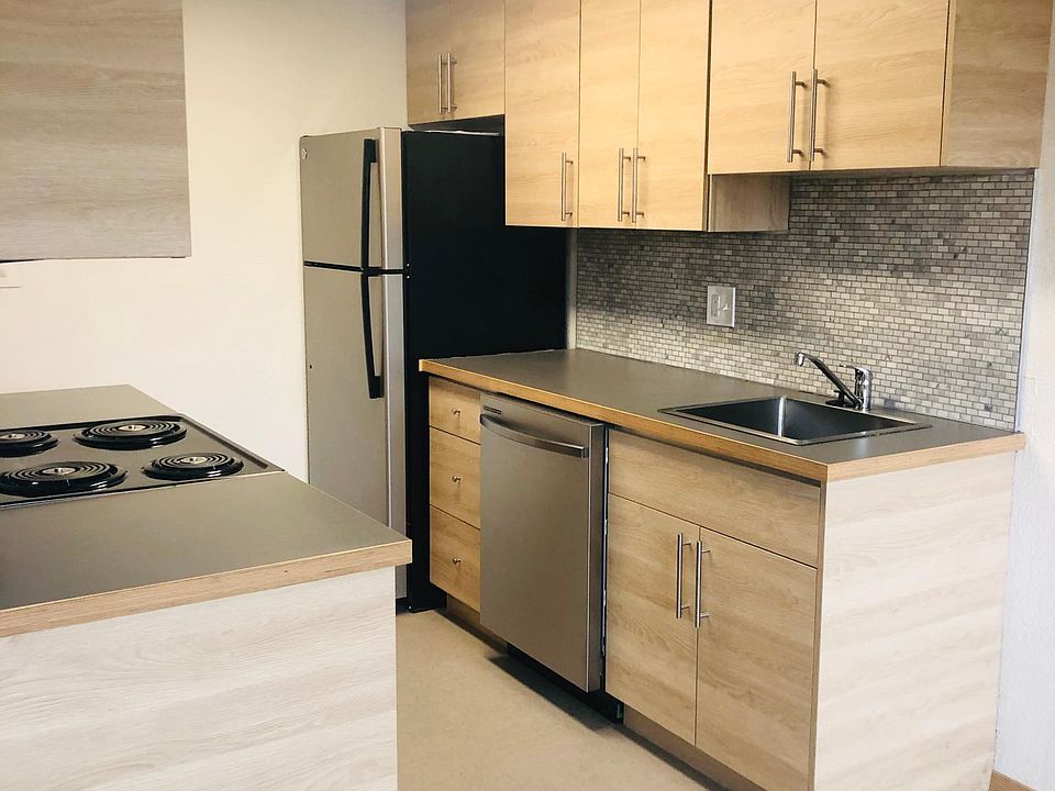 New kitchen cabinetry, appliances and flooring