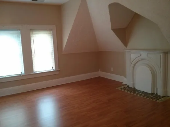 1718 S 4th St APT 3, Louisville, KY 40208