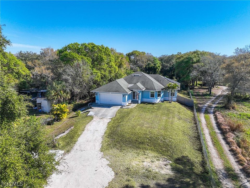 360 18th St NE, Naples, FL 34120 | MLS #2026010106 | Zillow
