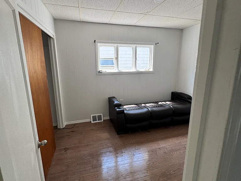 48 Cowing St #1 — Photo 6