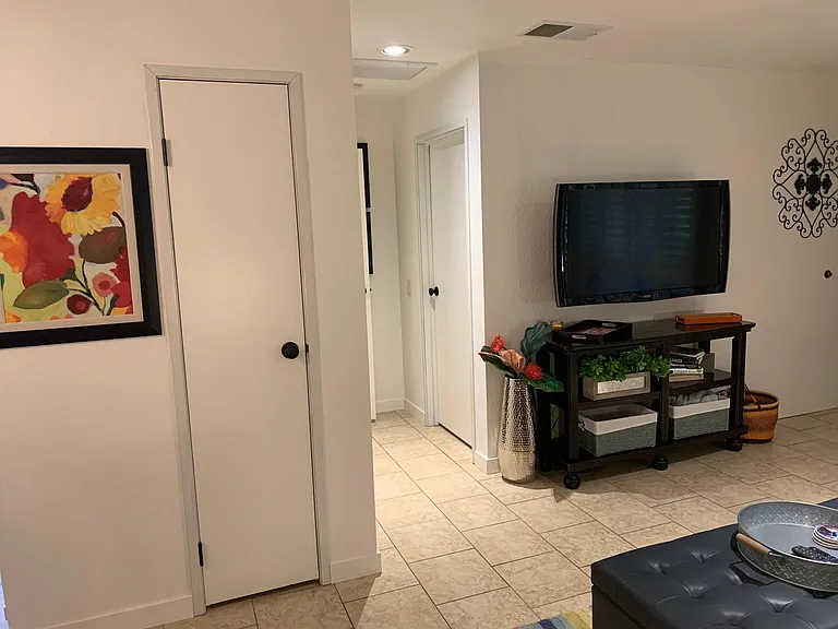 2821 N Los Felices Cir W #214 — Photo 11