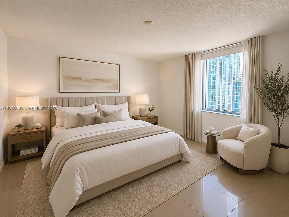 1060 Brickell Ave #3915