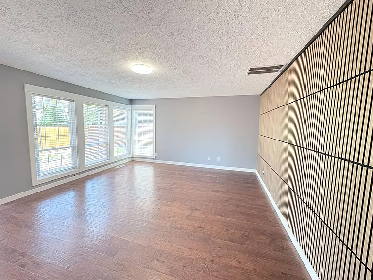 1612 Royalann Ct NW — Photo 7