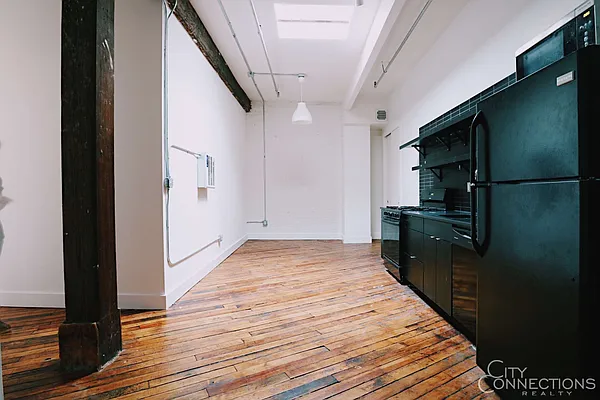 Rented by City Connections Realty | media 18