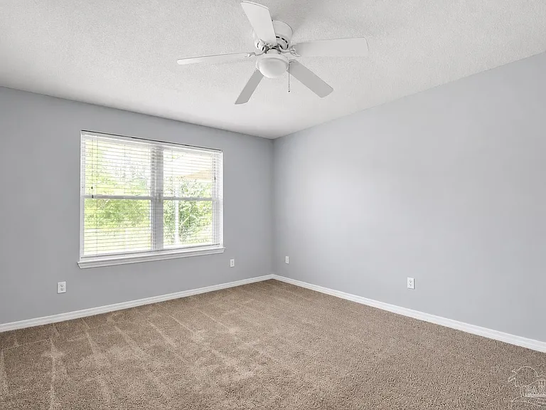 10609 Creek Ridge Dr — Photo 7