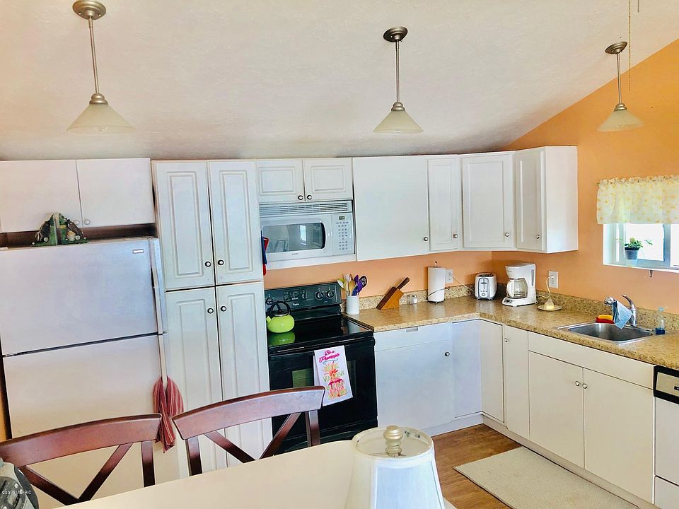 9027 Pucker St, Berrien Center, MI 49102 Zillow