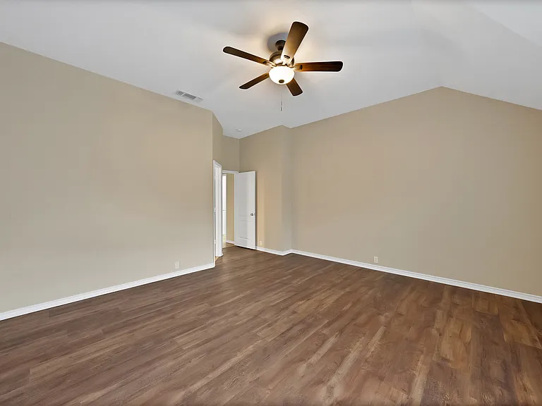 5708 McKinley Ln — Photo 19