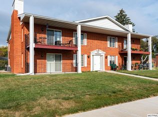 422 S Tennessee Pl APT 1, Mason City, IA 50401