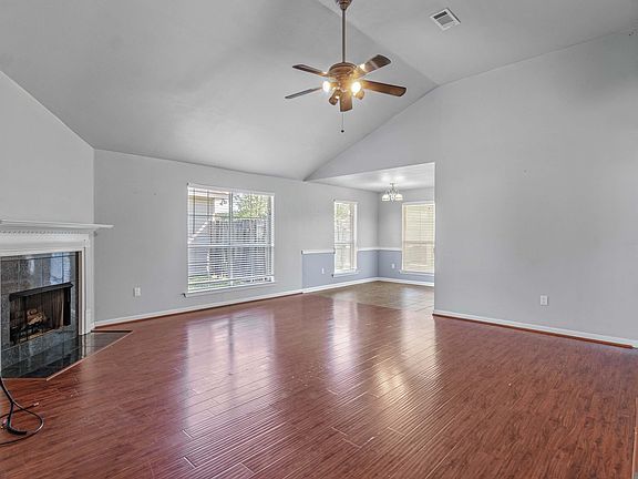 5th image of 23874 Waterford Ct