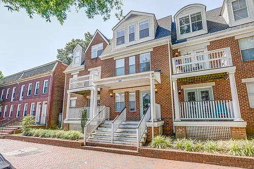 2107 W Cary St #L Photo 1