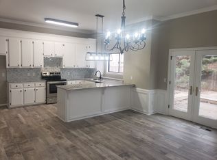 404 Cactus Rd, Yukon, OK 73099