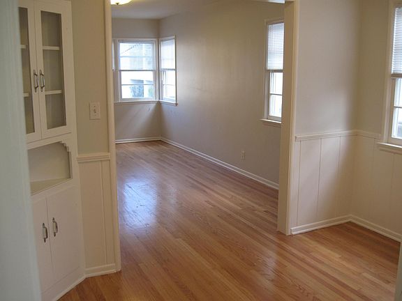 4th image of 1044 14th St APT A