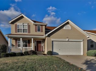 523 Wycombe Dr, O'Fallon, MO 63366