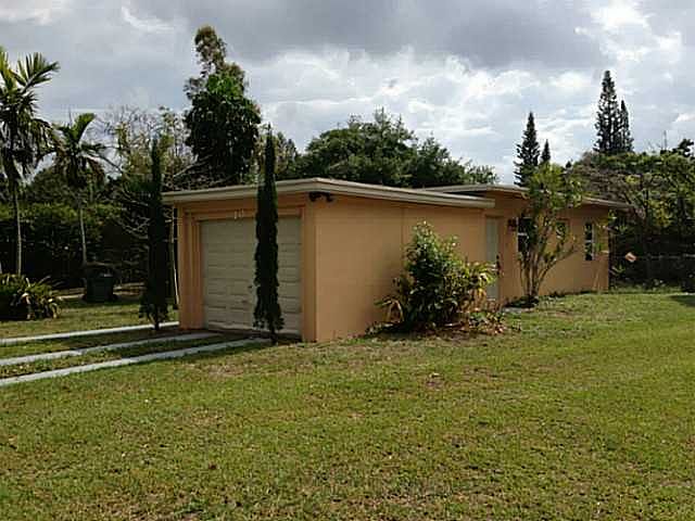 1st image of 10 NW 126th St