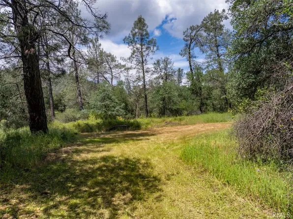 506 Black Canyon Rd, Shasta Lake, CA 96019