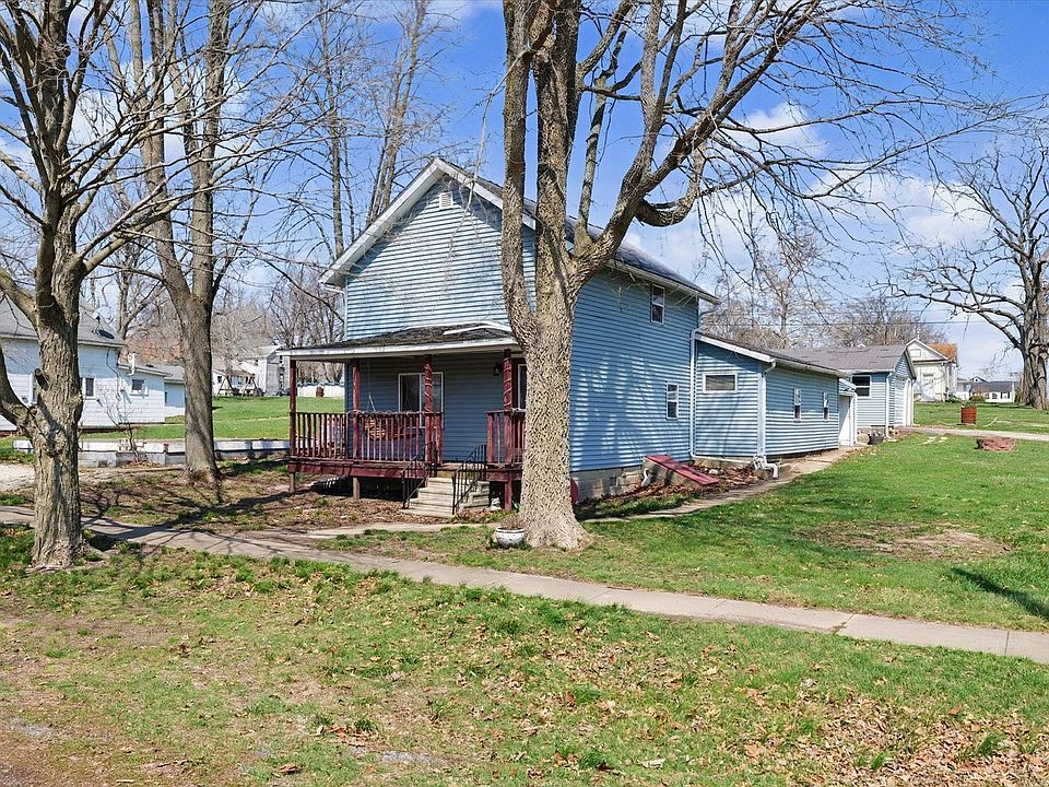 1st image of 136 E Ohio St