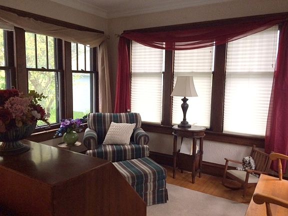 3rd image of 1119 Ashland Ave