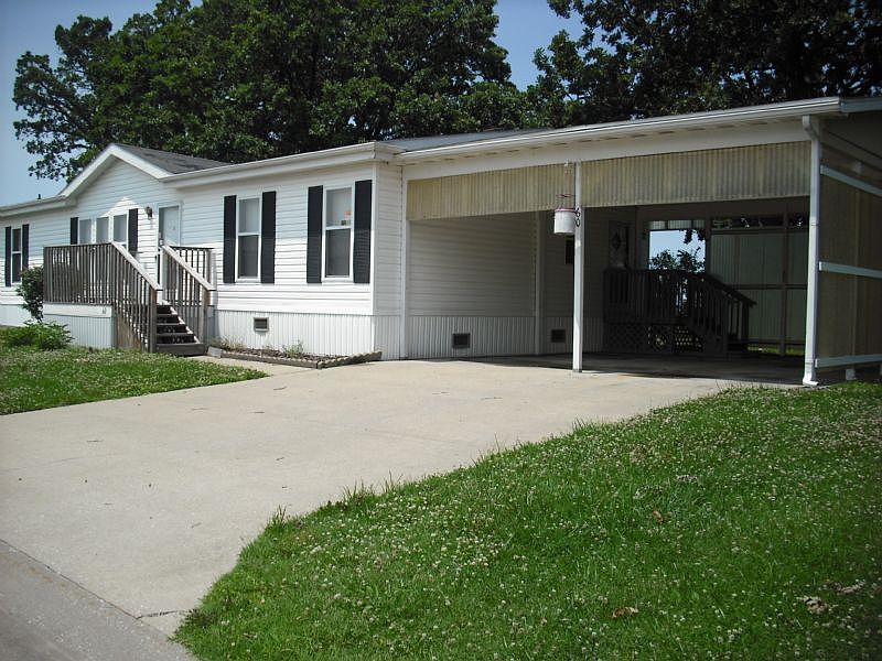 1st image of 60 Mallard Dr