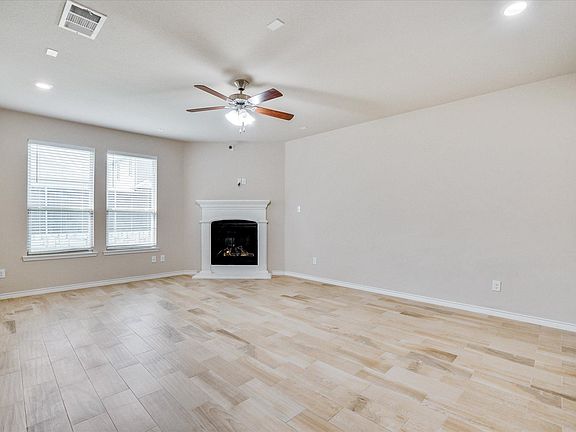 3rd image of 10209 Levelland Pl