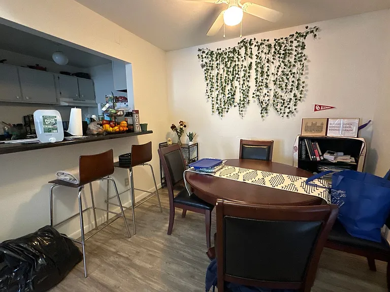 University Park Apartments near Cornell University — Photo 306