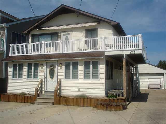1st image of 211 47th St #1