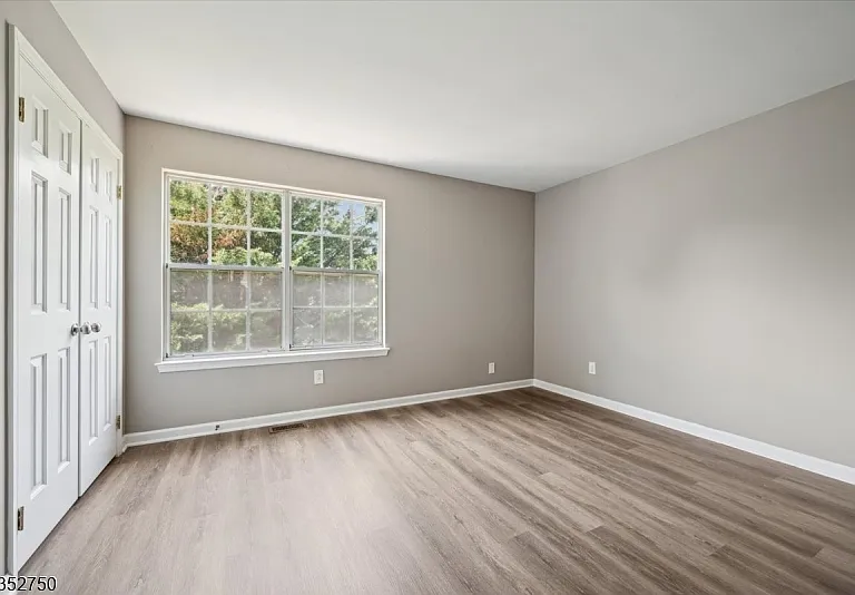 907 Wetherburn Ct — Photo 17