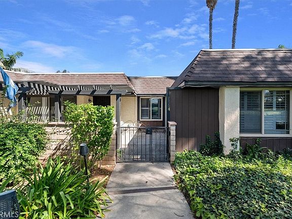 5th image of 2764 Tropicana Dr