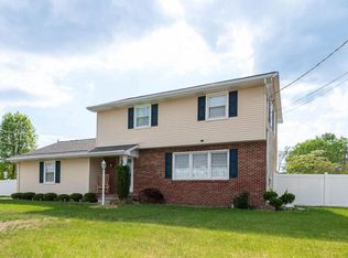 664 Brentwood Dr, Vineland, NJ 08361