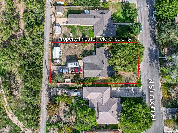 5th image of 132 N Bluebonnet Dr
