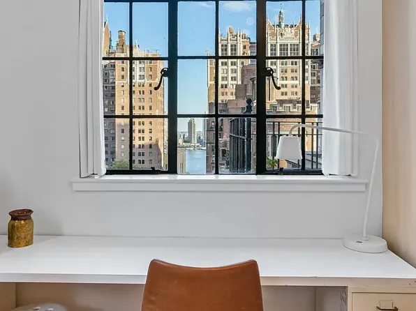 304 East 41st Street image 7 of 15